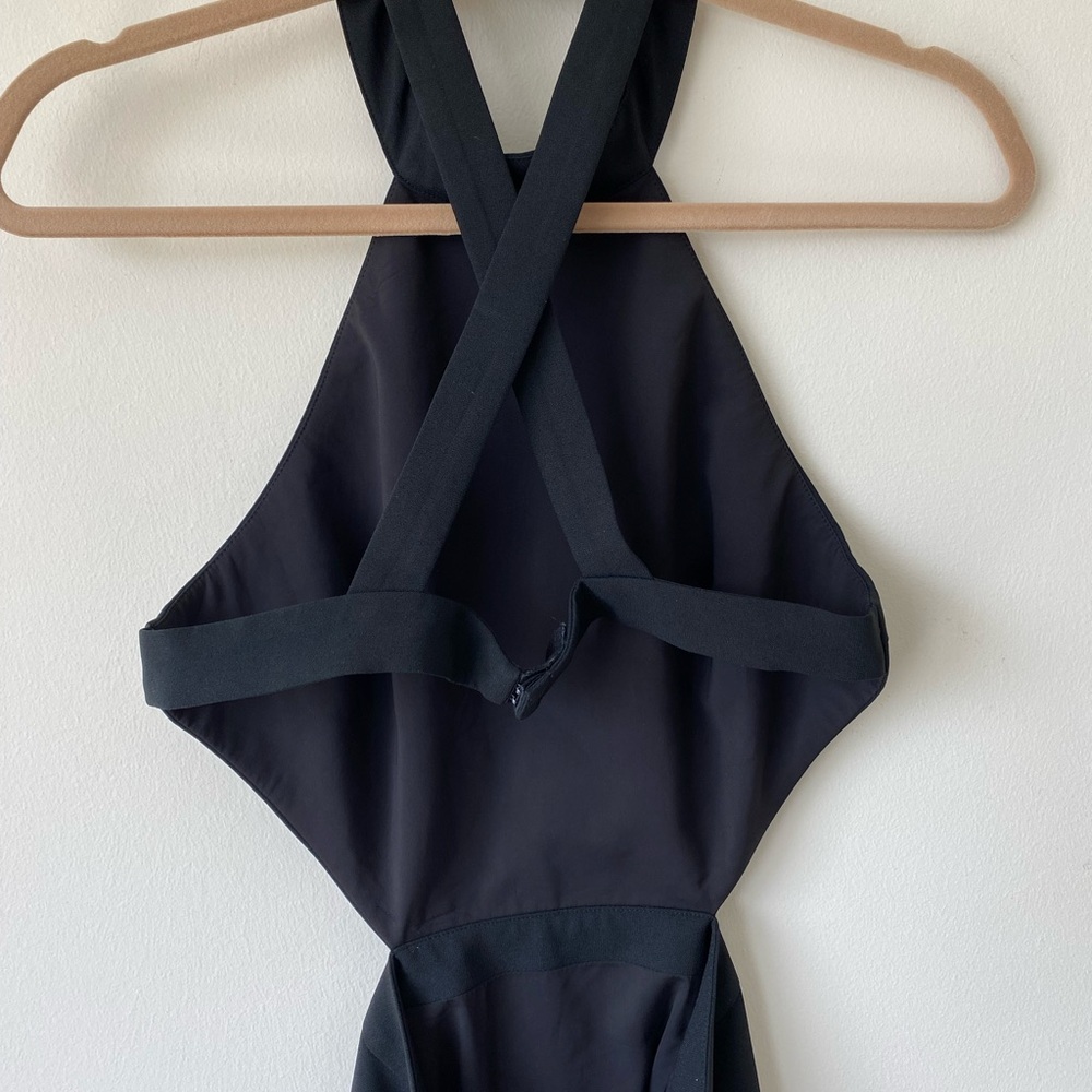 Black Backless Halter Sheath Dress - Picture 4 of 5